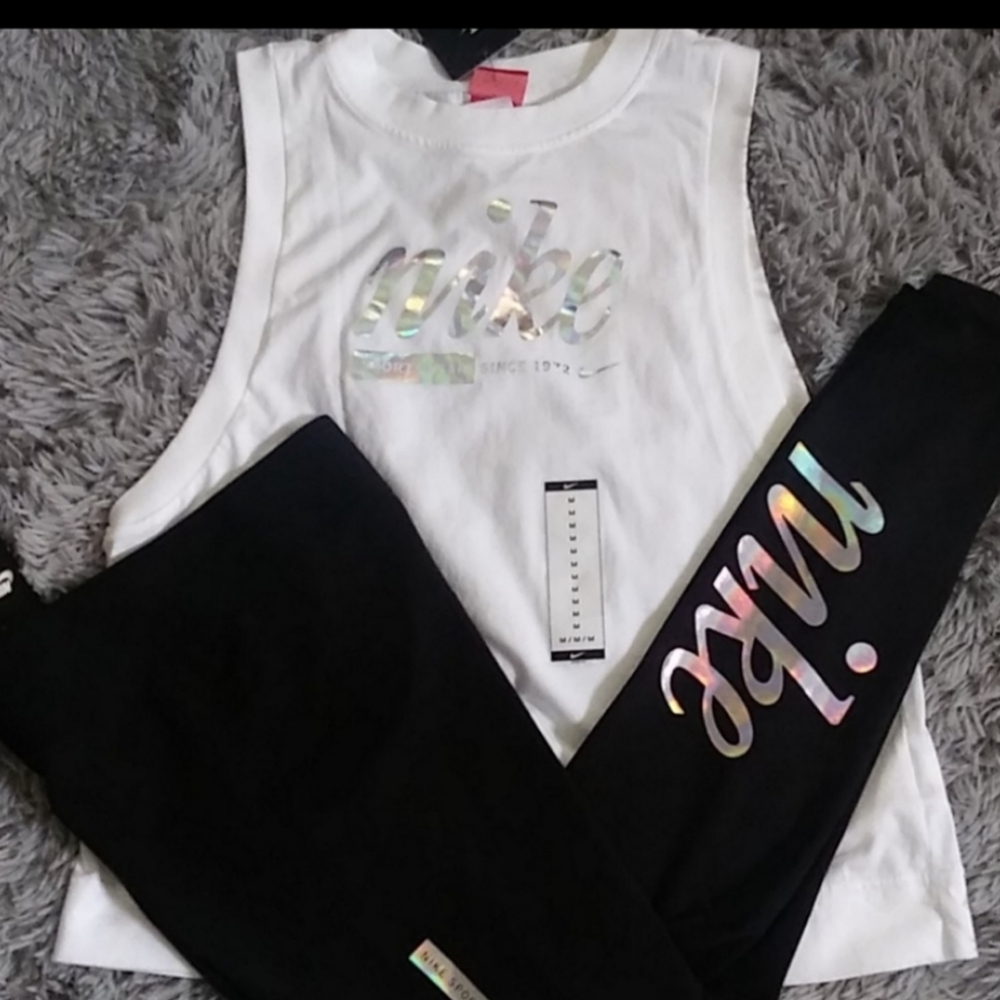 Nike Metallic Set/Outfit